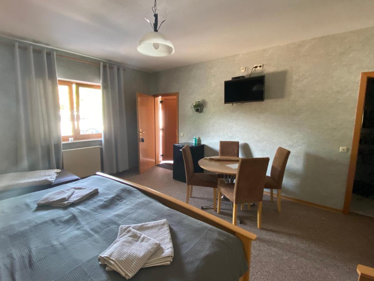 Rooms4Ring Privatzimmer Am Nurburgring Quiddelbach Esterno foto