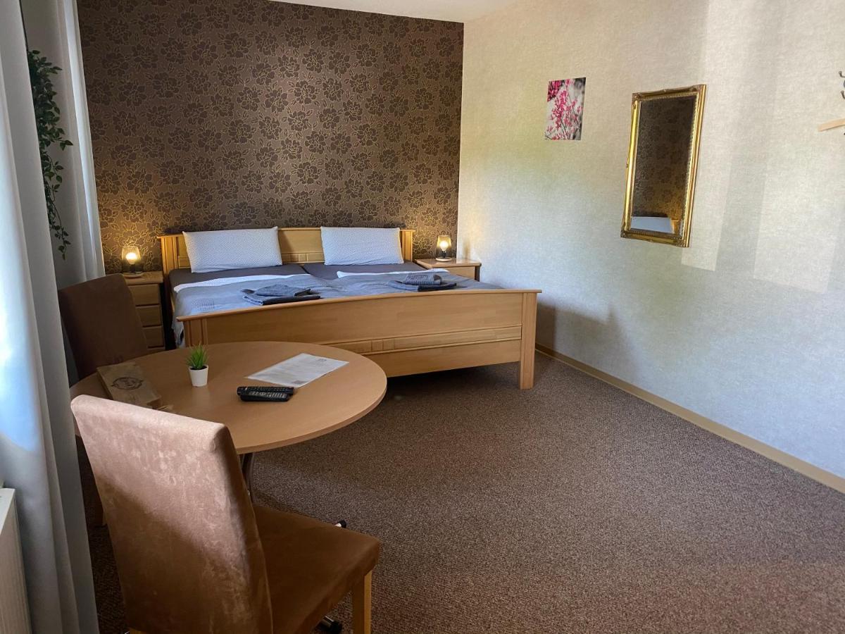 Rooms4Ring Privatzimmer Am Nurburgring Quiddelbach Esterno foto